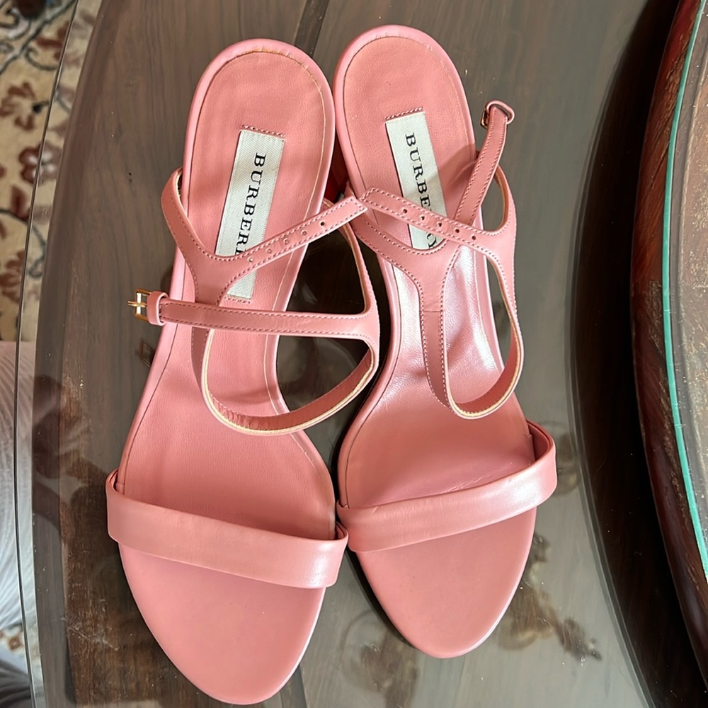 New Pink Burberry Sandals